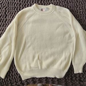 Cream/Off-white sweater
